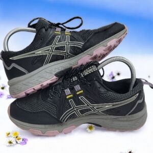 Asics Gel Venture style women's size 6.5 style 8 1012A706. Pre-owned sturdy.
